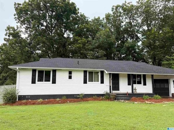 1400 Golden Dr, Bessemer, AL 35023