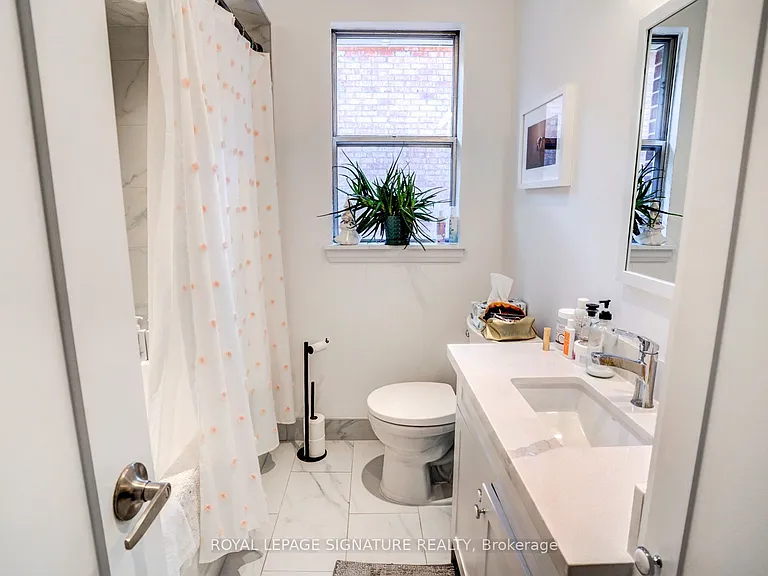 138 Woburn Ave #2 — Photo 6