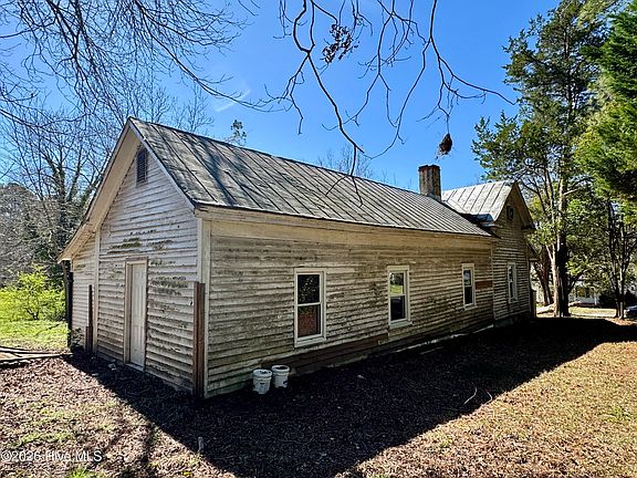 3rd image of 315 S Pine Street