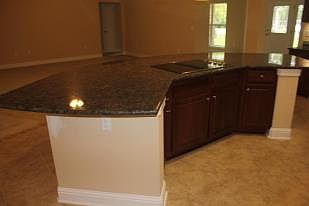 3rd image of 2513 Chinook Dr