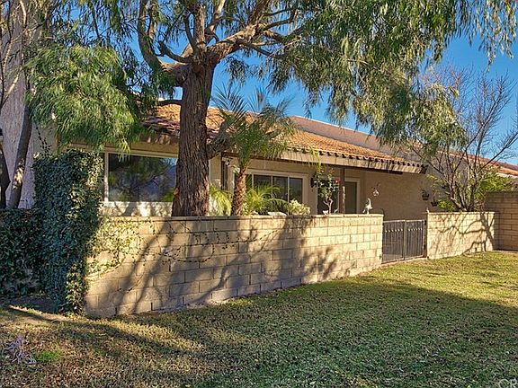 4th image of 2690 Lakewood Pl
