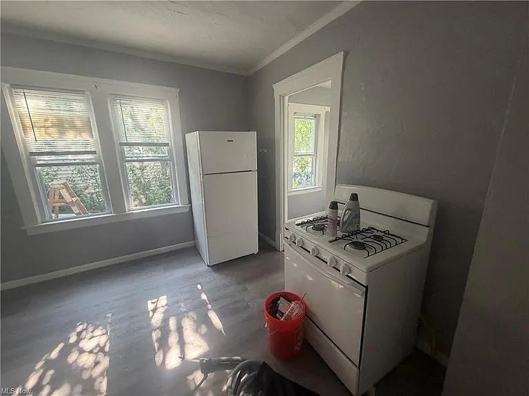 10706 Reno Ave — Photo 4