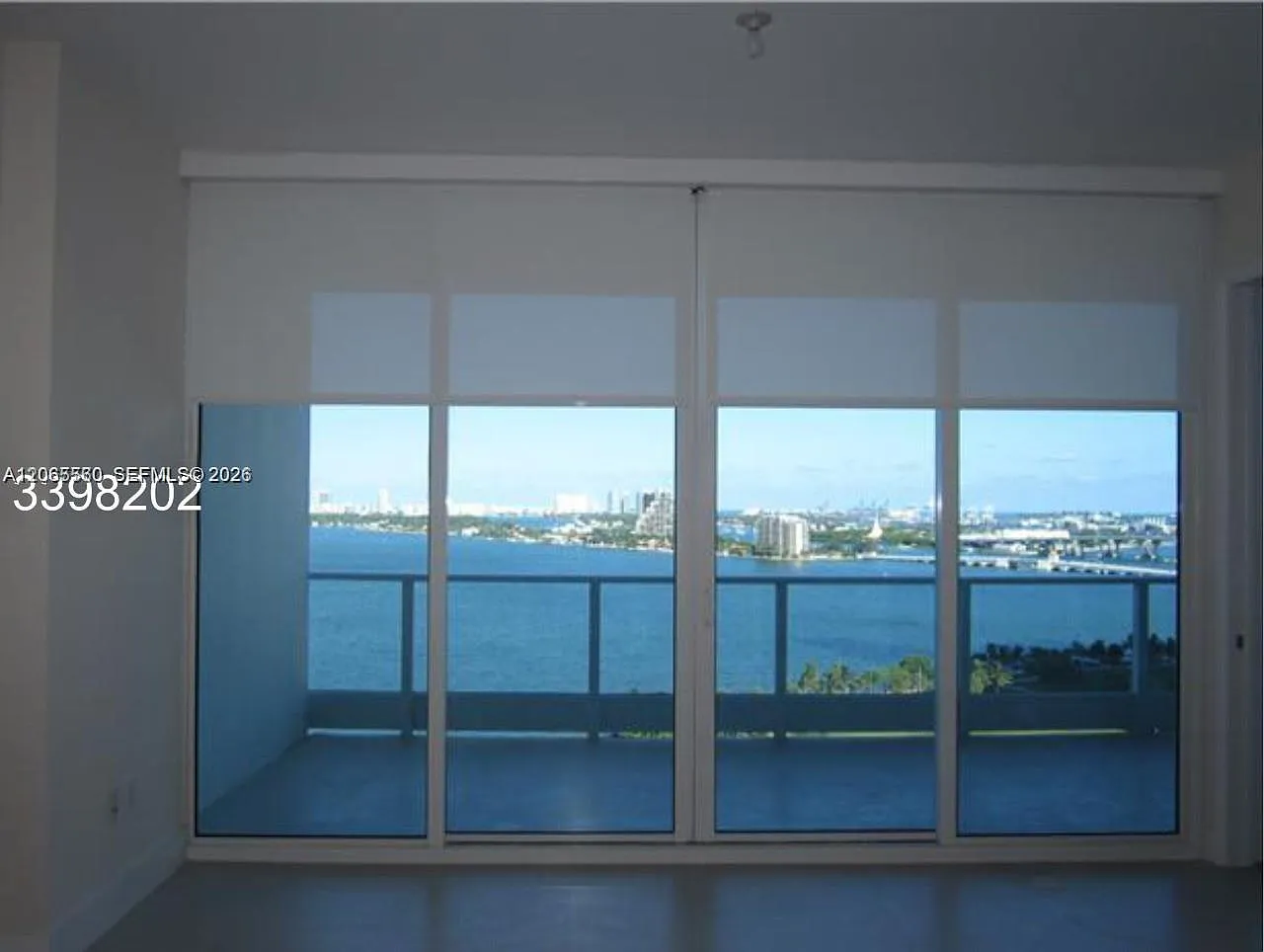 Paramount Bay Condo — Photo 4