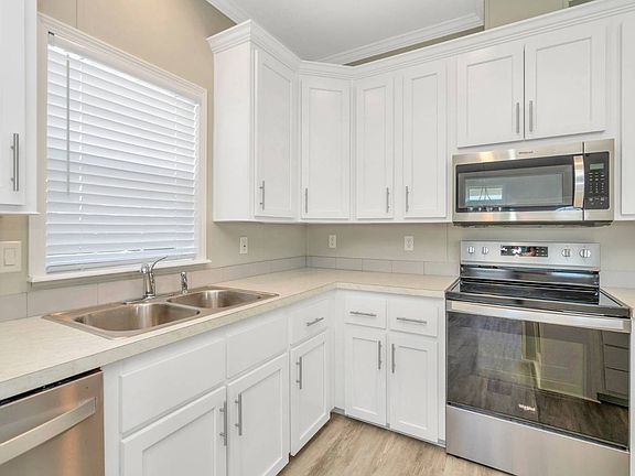 5th image of 2525 Gulf City Rd #95