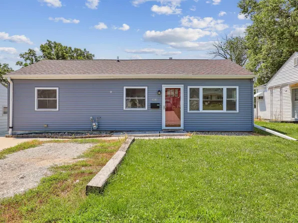 3133 W 1st St, Davenport, IA 52804