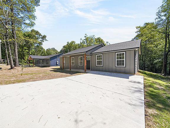 3rd image of 730 Moye Rd