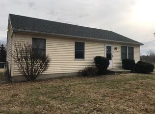 1740 N Cedar Rd, Fowlerville, MI 48836