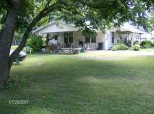 112 NE 2nd St, Stigler, OK 74462