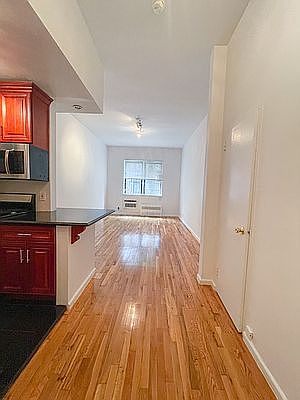 1st image of 420 E 82nd St #1S