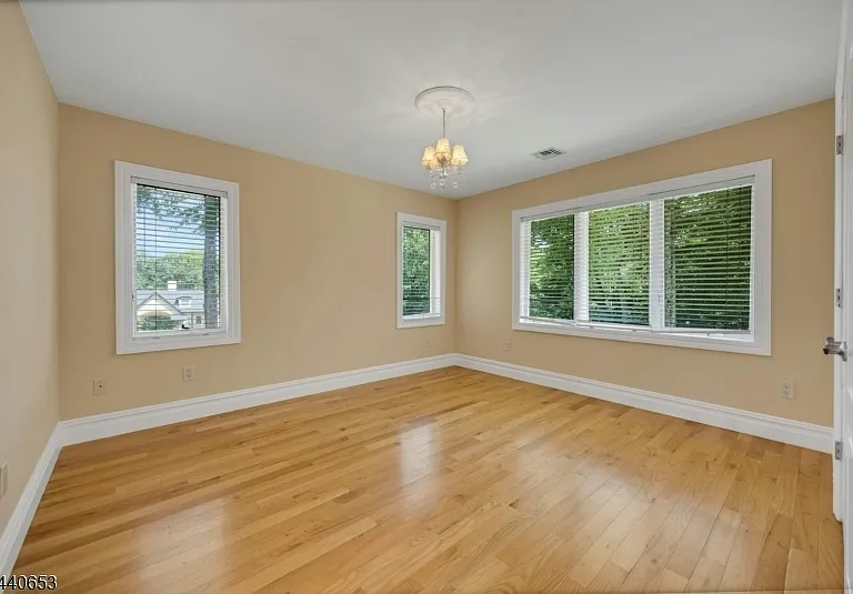 252 Mabel Pl — Photo 39