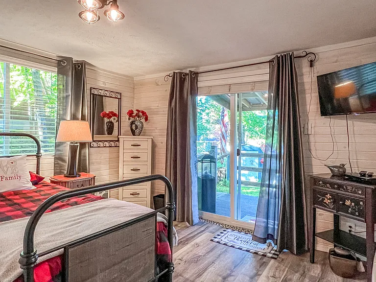 8 Perala Ct — Photo 10