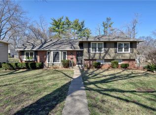 18 E 113th Ter, Kansas City, MO 64114