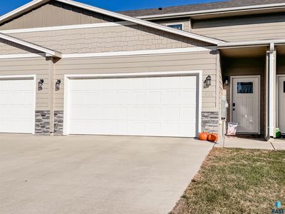 6122 E Copper Pl, Sioux Falls, SD, 57110