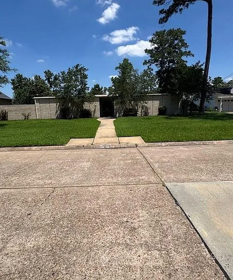 6006 Bermuda Dunes Dr — Photo 1