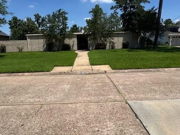 6006 Bermuda Dunes Dr, Houston, TX 77069