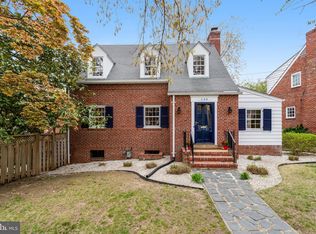 500 Fontaine St, Alexandria, VA 22302