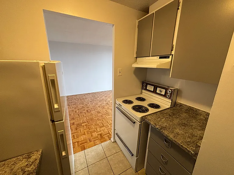 1245 Walkley Rd — Photo 14