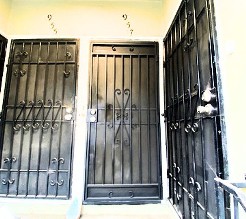 1st image of 953-959 26th St