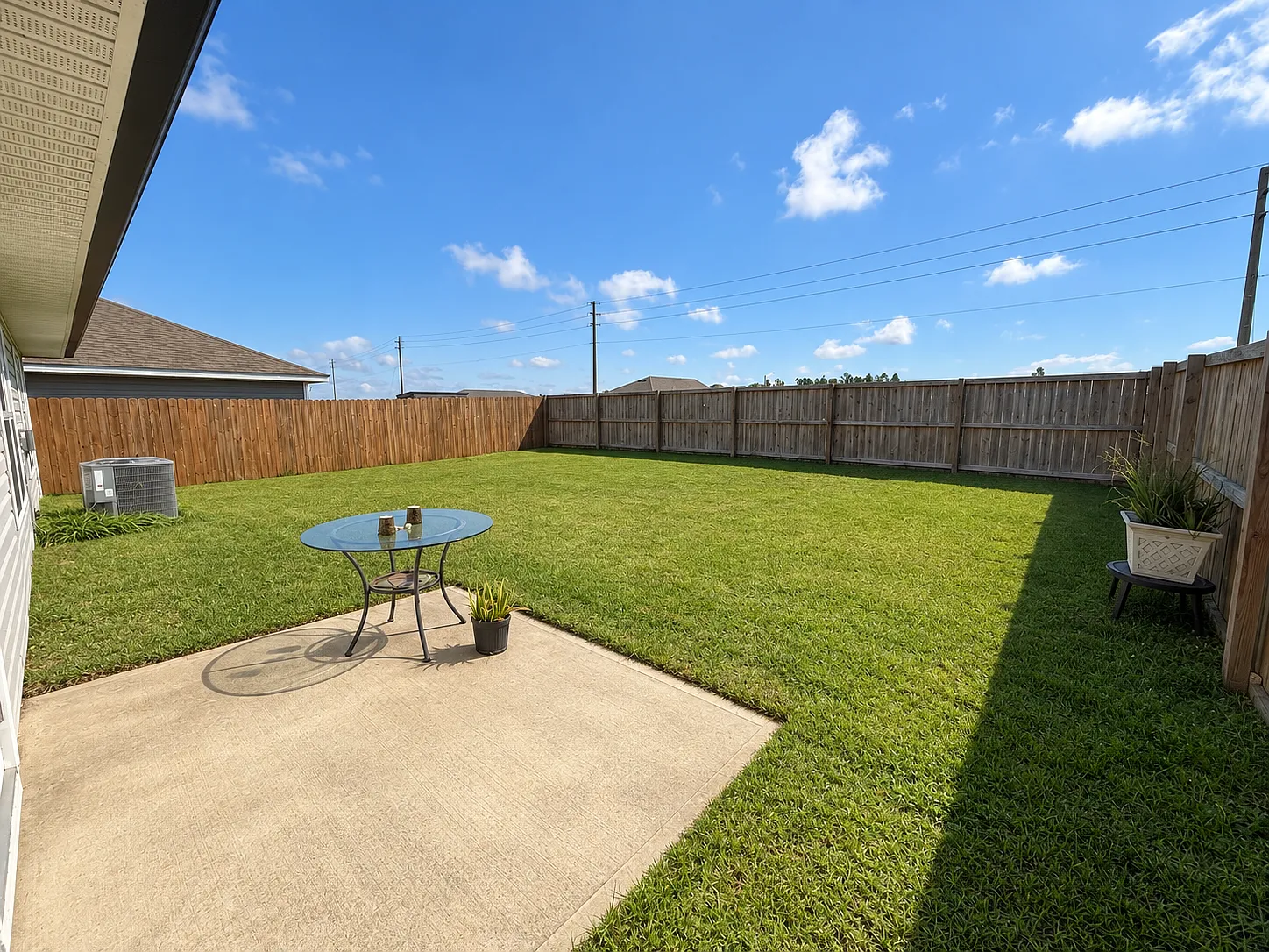4 bed, 1458 sqft, $2,100 — Photo 4
