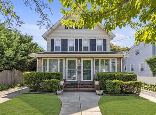12 Endview Ave, Lynbrook, NY 11563