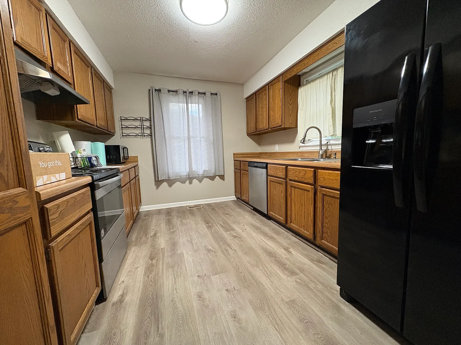 3 bed, 1739 sqft, $1,900 — Photo 3