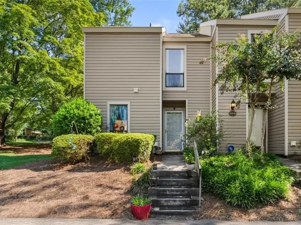 309 Village Ln Unit A, Greensboro, NC 27409