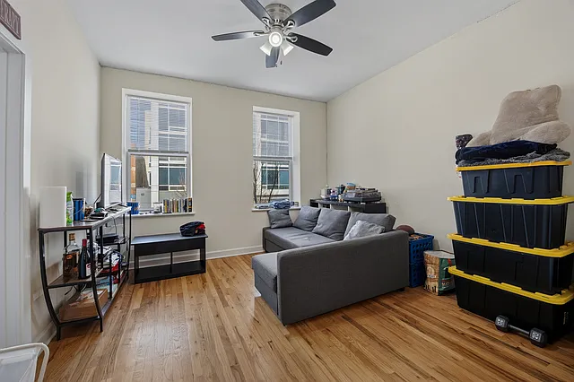 1851 W Chicago Ave #2F — Photo 3