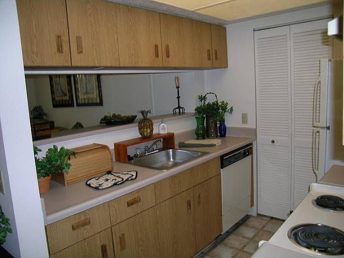Spacious Kitchen Area