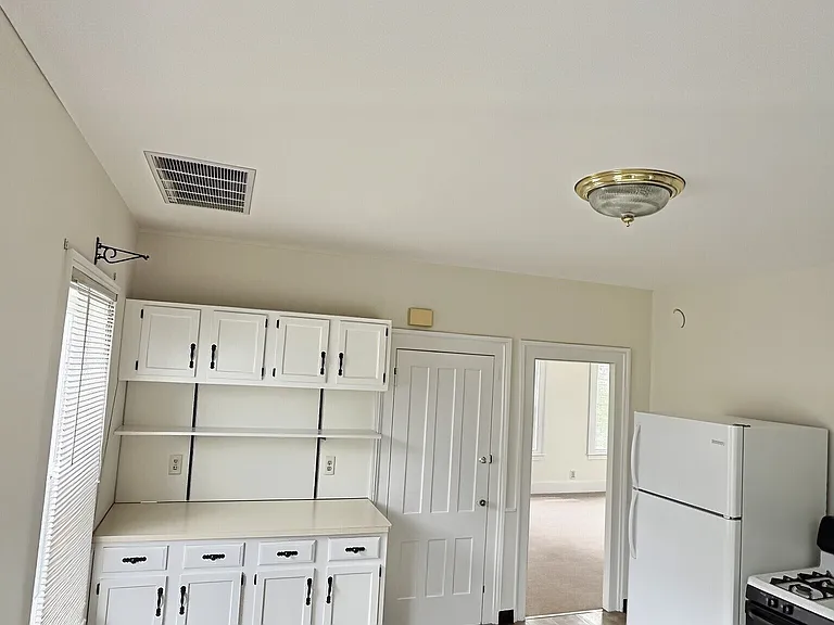 290 Wakelee Ave #2 — Photo 2