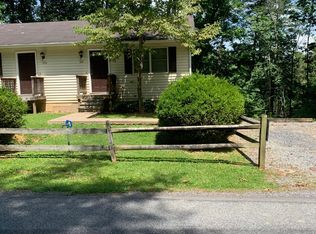 934 Ross Rd #934, Lexington, VA 24450