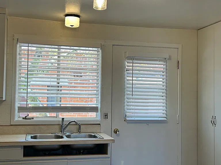 515 S La Canada Dr #B — Photo 7