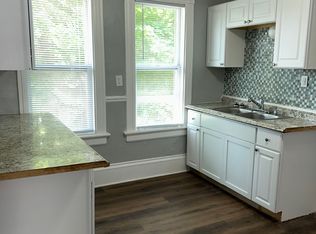 1702 N 28th St, Milwaukee, WI 53208