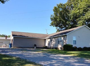 1113 John Stelle Rd, Mc Leansboro, IL 62859