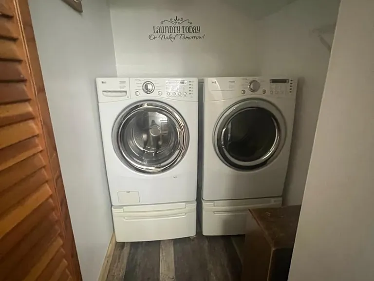 2507 Cedar St — Photo 6