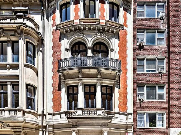 9 E 88th St, New York, NY 10128