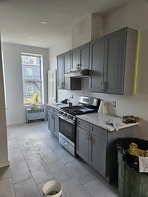 Rented by Michal Kuras, LREB | media 1