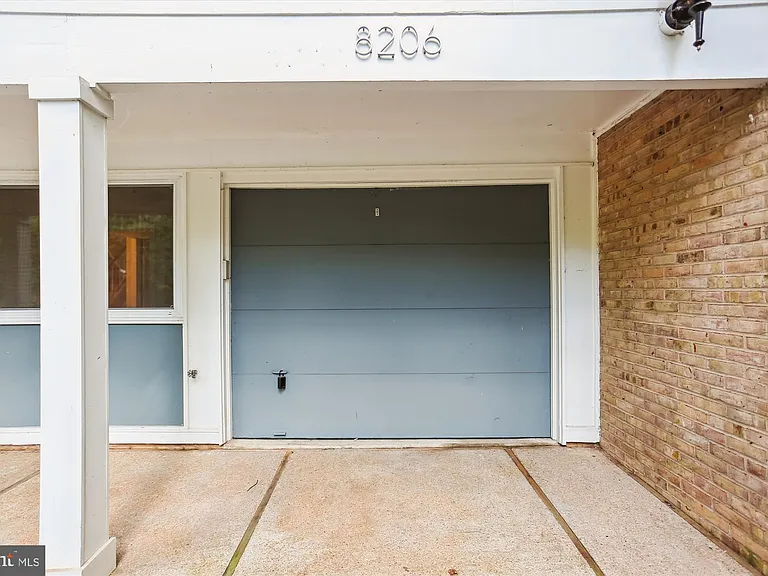 8206 Stone Trail Dr — Photo 48
