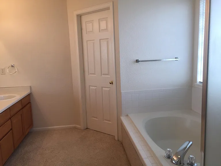 923 Grays Peak Dr — Photo 34