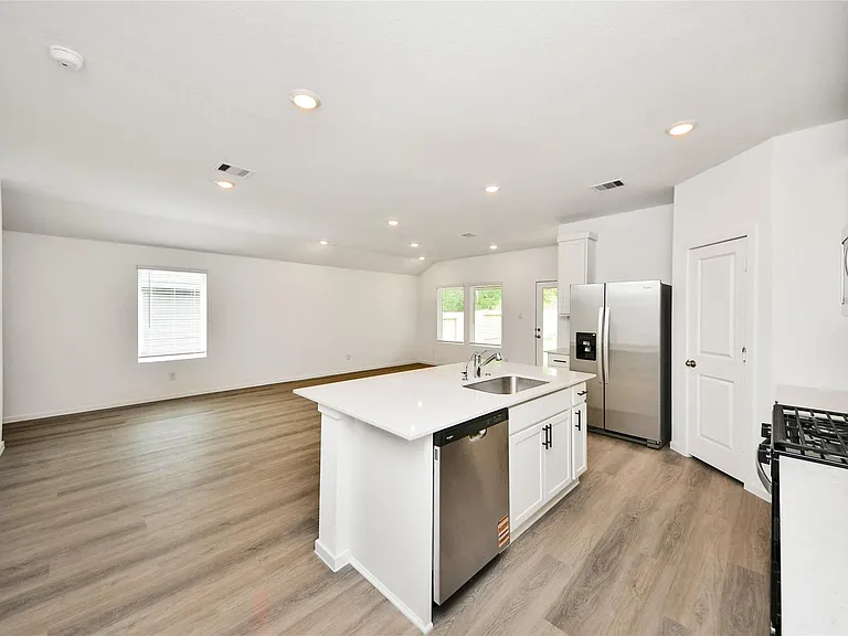 27458 Serene Pine Dr — Photo 22