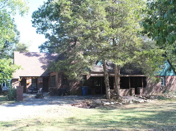1032 Fairfield Rd, Mount Vernon, IL 62864
