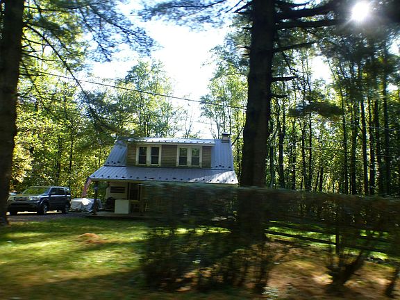 2nd image of 810 Angora Rd