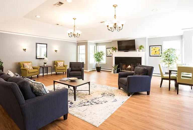 Country Glen Apartments — Photo 13