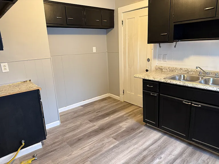 14009 Scioto Ave #UP — Photo 4