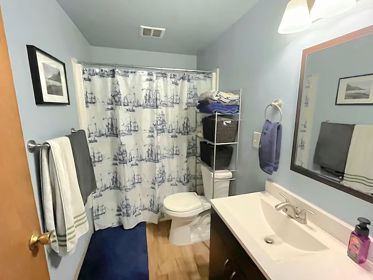 Full Bath with tub