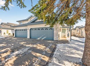 Whitemud Creek Estates_Phase 2, Edmonton, AB T6R 2G5