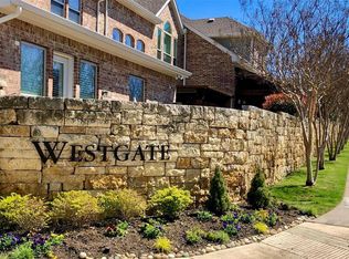 2204 Churchill Loop, Grapevine, TX 76051