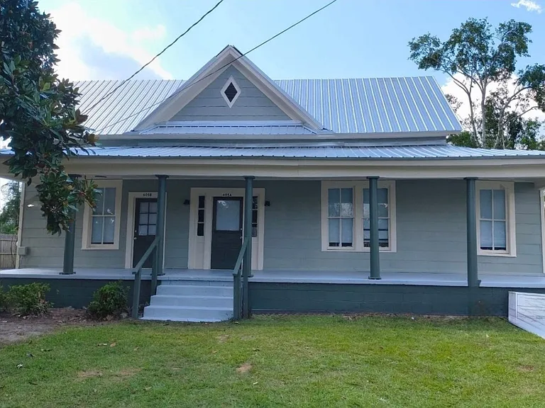 605 Durden St — Photo 1