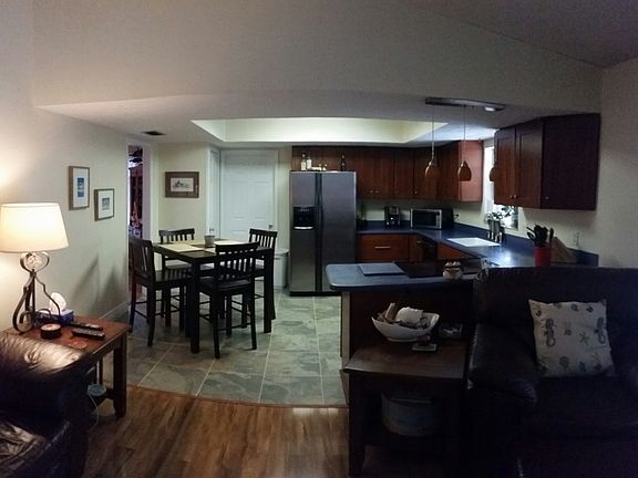 3rd image of 3844 Highgate Dr