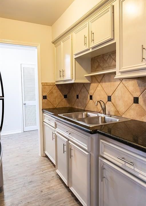 1st image of 2801 Carrolton St APT 9