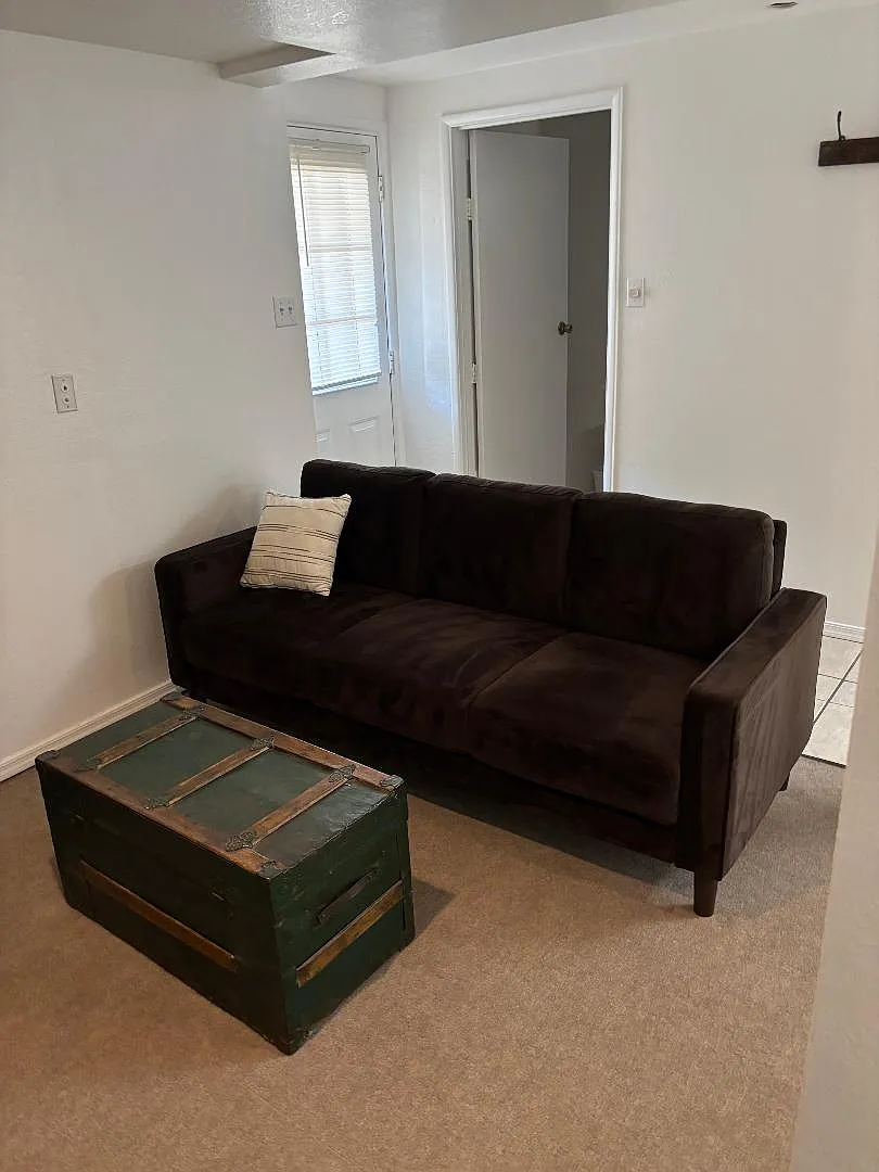 Studio, 440 sqft, $1,400 — Photo 3